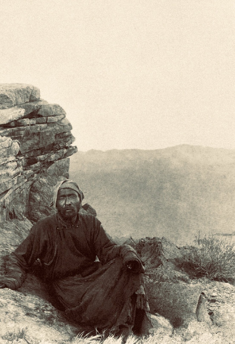 Ламын гэгээний хошууны ард, 1893