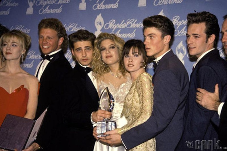 "Beverly Hills 90210" цувралын жүжигчид, 1992 он