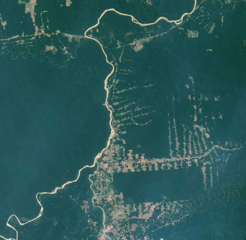 Бразил, Боливийн хил Абуна голоор зааглагддаг