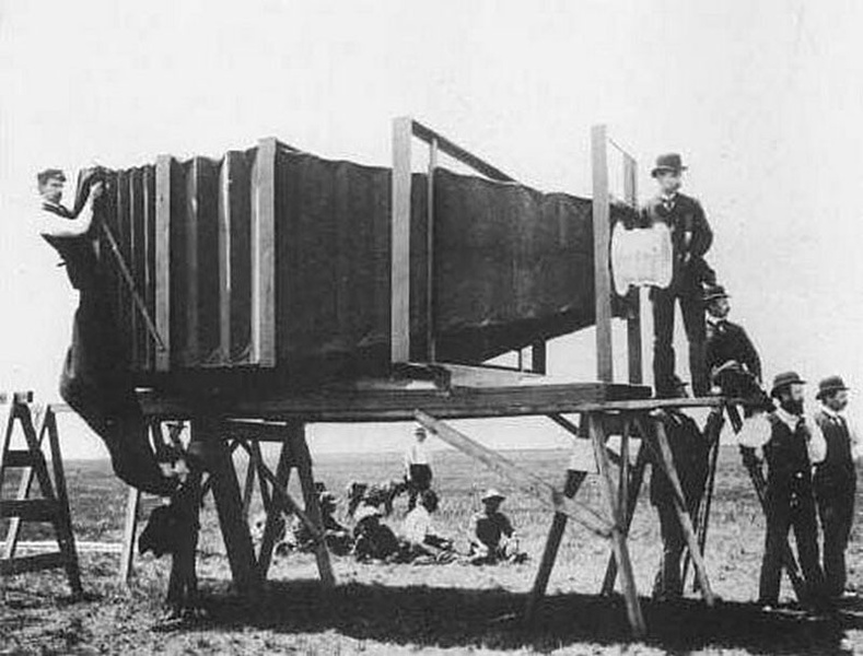 Дэлхийн анхны кино камерийн линз - 1900 он