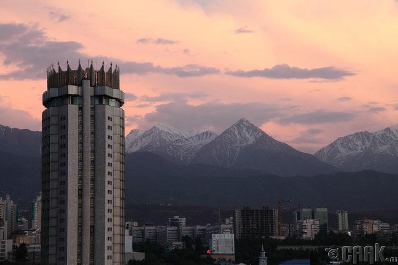"Казахстан" зочид буудал, Алма-Ата