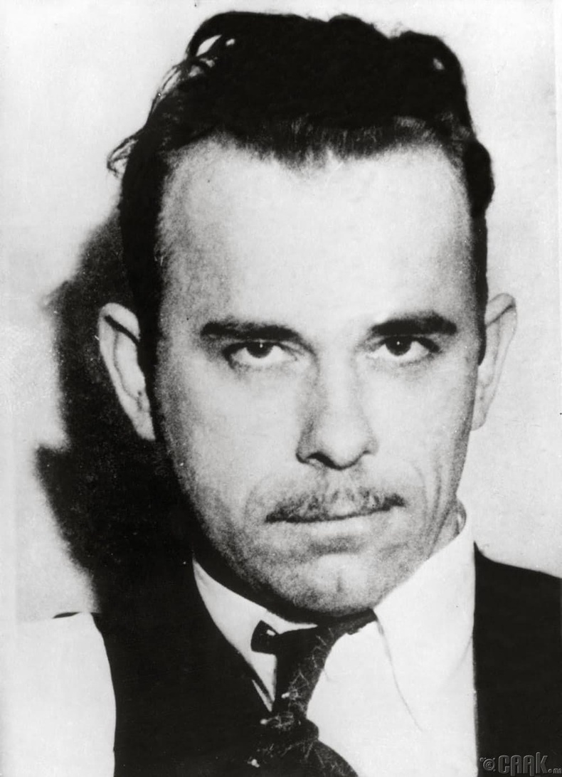 Жон Диллинжер (John Dillinger)