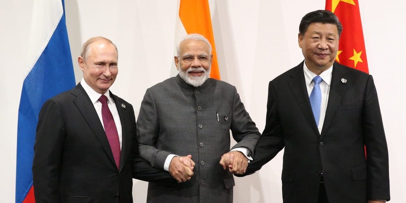 Оросын эдийн засгийг аврахад Энэтхэг, Хятад тусална
