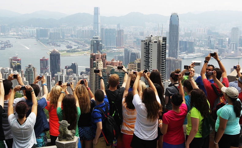 Хонгконгоор аялсан залуугийн сонирхолтой тэмдэглэл