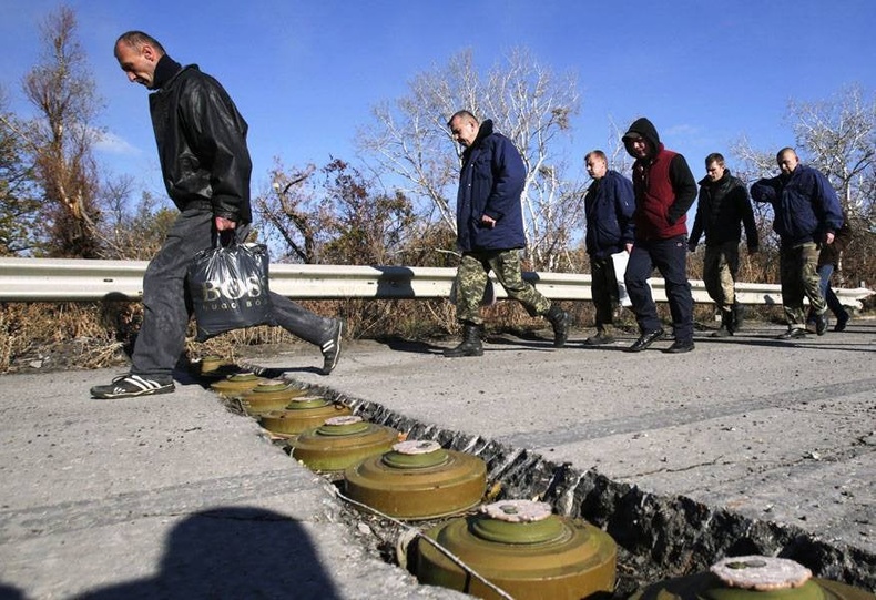Украины зам дээрх танк эсэргүүцэгч минүүд