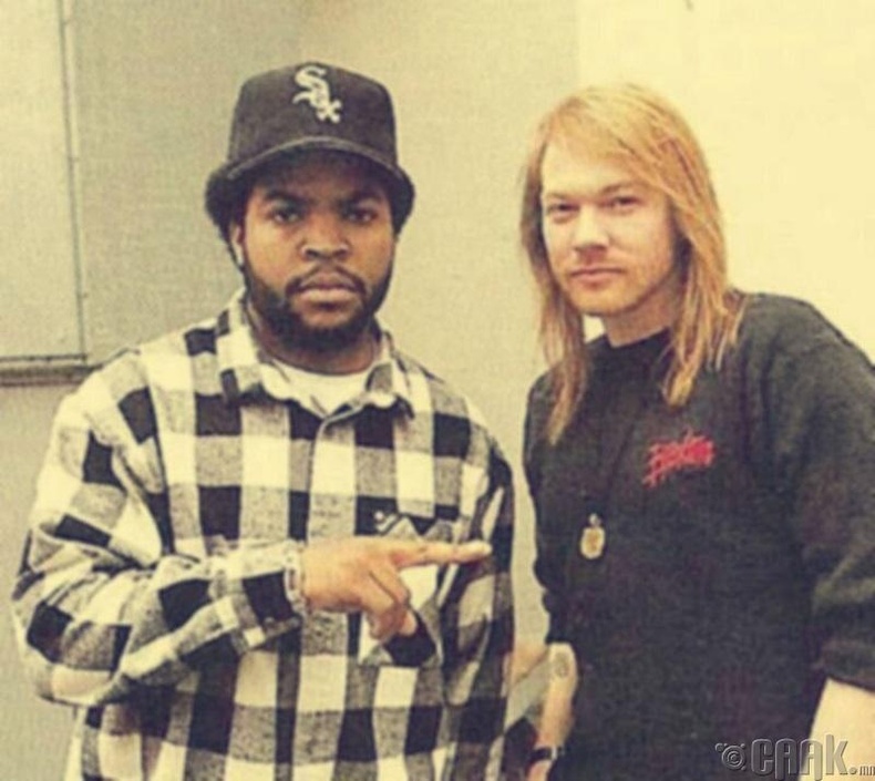 Аксл Рөүс /Axl Rose/ болон Ice Cube, 1989 онд.