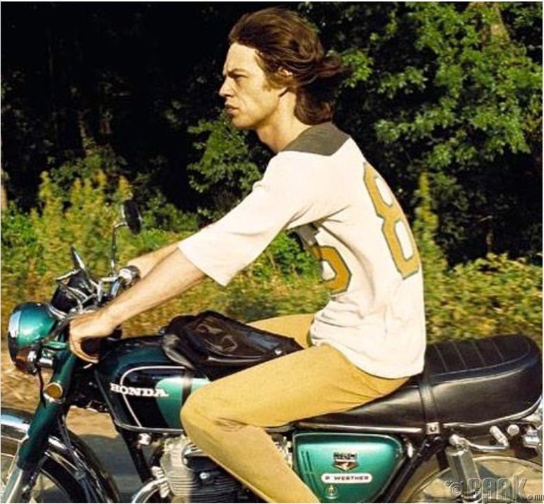 Мотоцикль унаж буй дуучин Мик Жаггер (Mick Jagger) - 1973 он