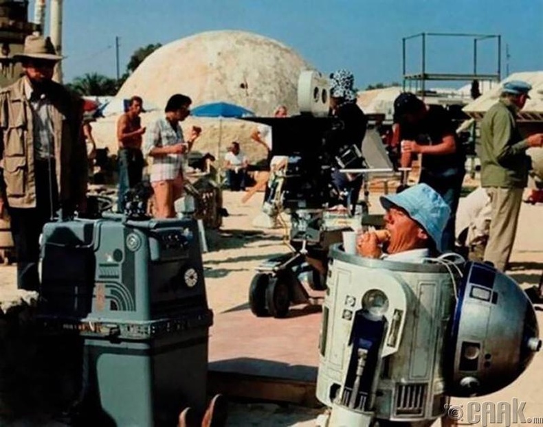 Star Wars: Episode IV - A New Hope, 1977