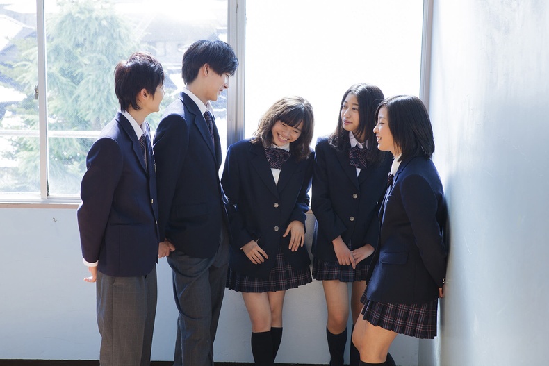 Японы сургуулиуд хамгийн шилдэг нь гэдгийг батлах 12 онцлог