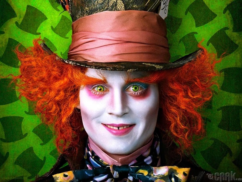 Жонни Дэпп (Johnny Depp) “Alice in Wonderland”- 50 сая доллар