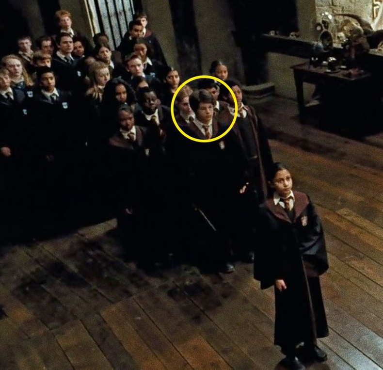 "Harry Potter and the Prisoner of Azkaban" кинон дээр Даниэль Радклиф (Daniel Radcliff)-ийн орлон тоглогчийн хэсэг үлдсэн байна