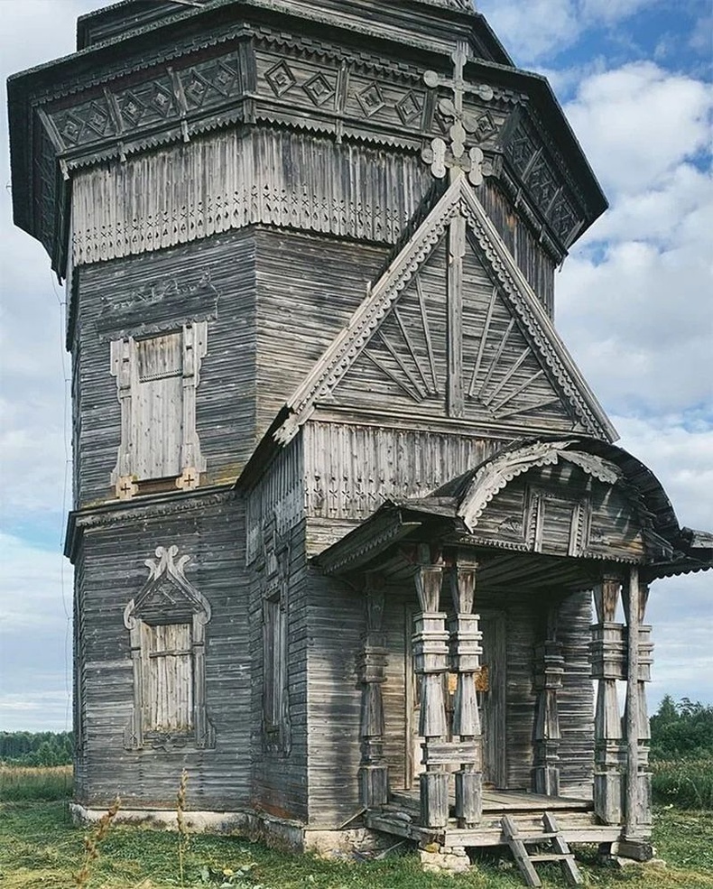 1655 онд баригдсан Сретенско-Михайловская сүм - Архангельск муж, Орос