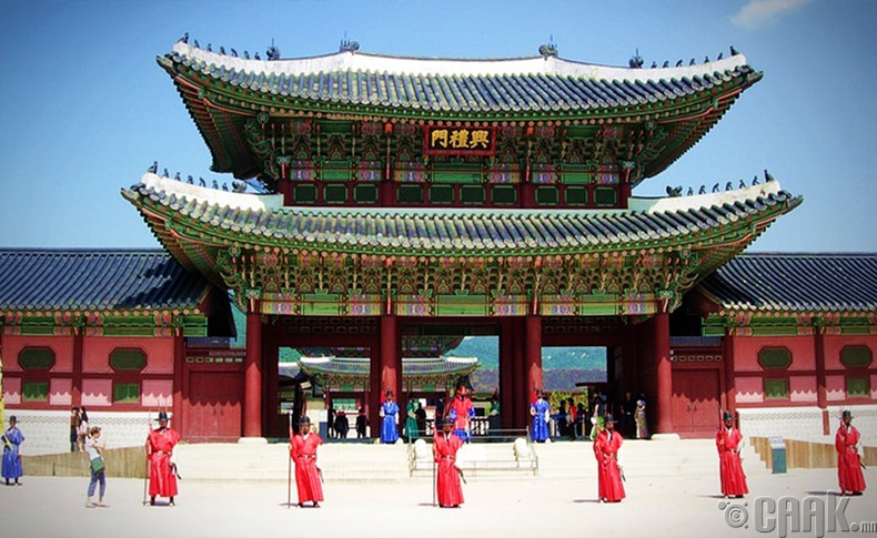 Гёнбүкгүн хааны ордон (Gyeongbokgung)
