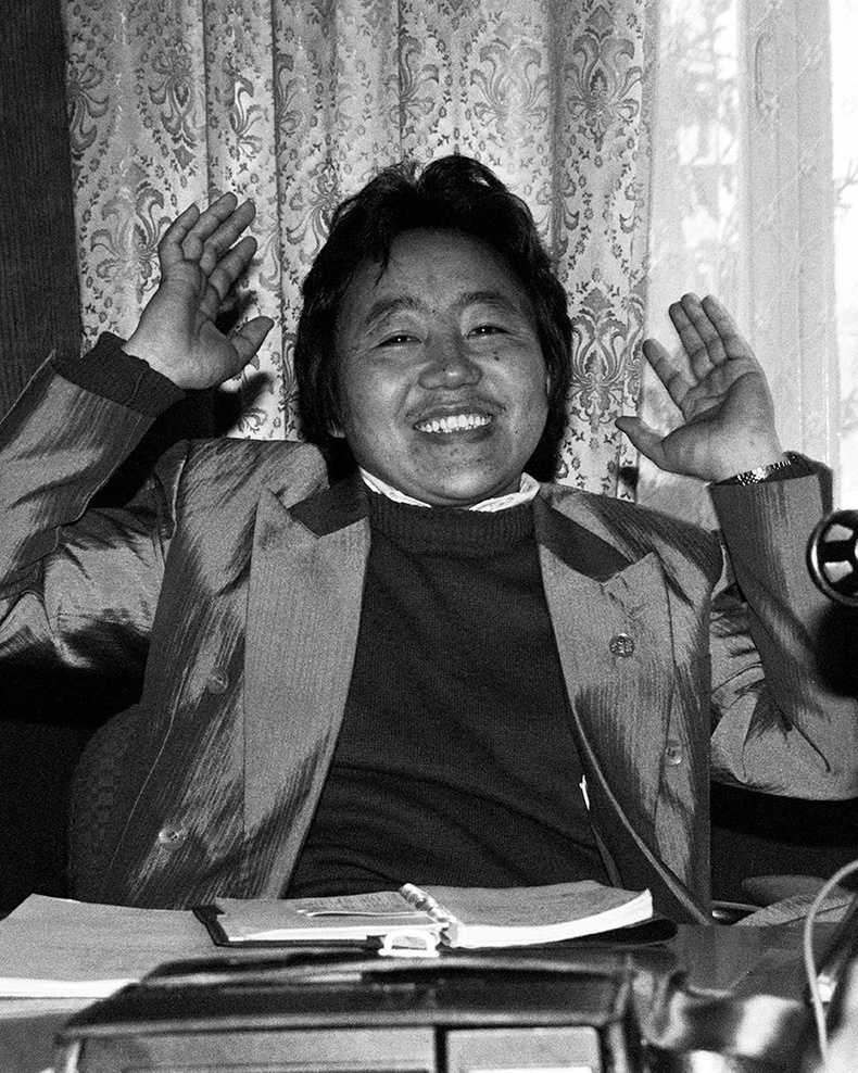 Монгол улсын дөрөв дэх Ерөнхийлөгч Ц.Элбэгдорж 1993 онд