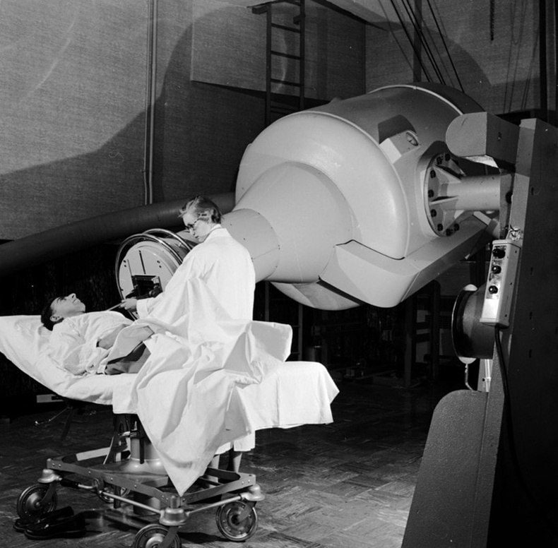 Рентген аппарат - 1950 он