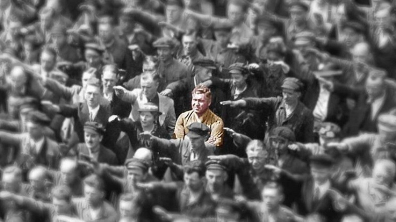 Нацистын мэндчилгээнд гар өргөөгүй цор ганц хүн Август Ландмессерийн түүх