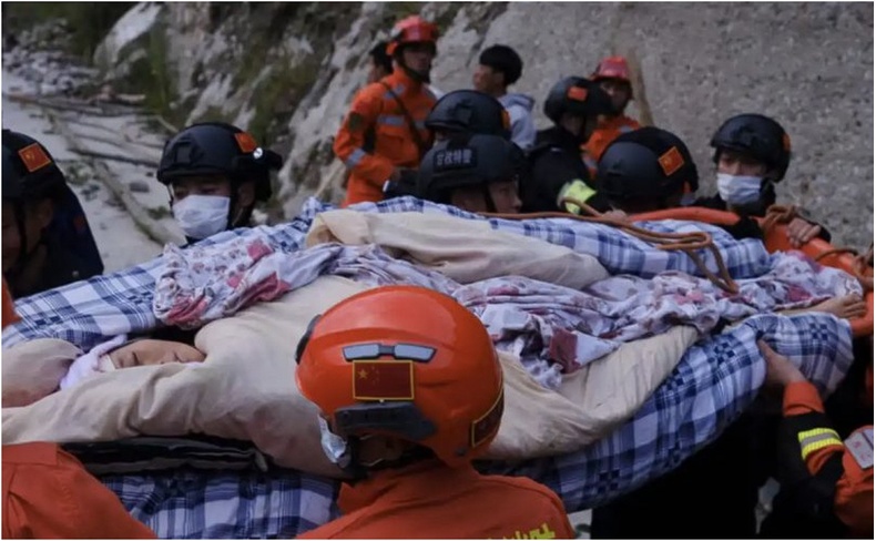 Хятадад газар хөдөлж 65 хүн нас баржээ
