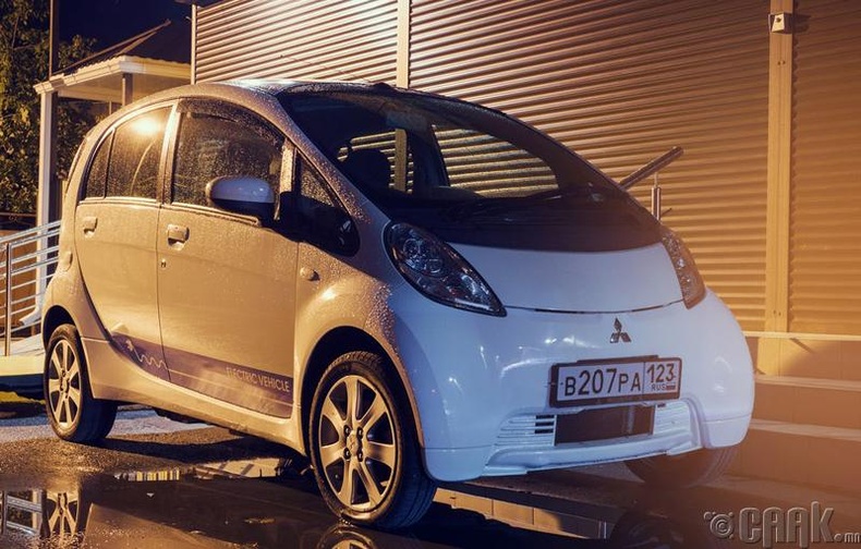 "Mitsubishi i-MiEV"