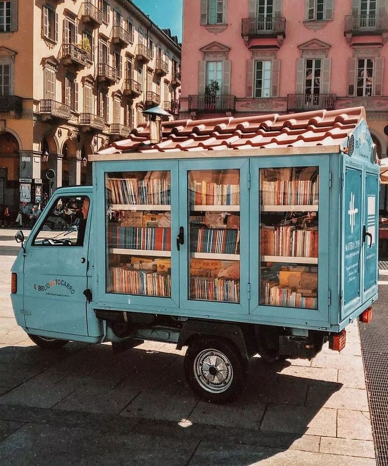 Хөдөлгөөнт номын сан (Итали)