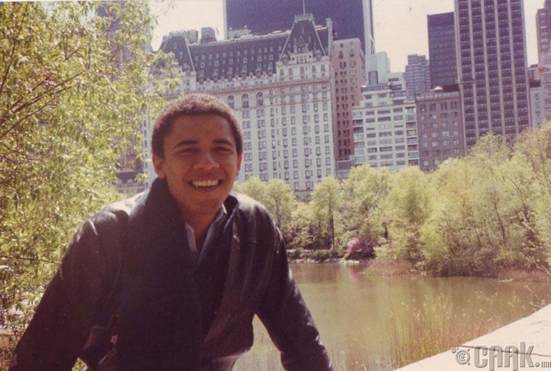 АНУ-ын 44 дэх ерөнхийлөгч Барак Обама (Barack Obama) 19 настайдаа, 1980 он
