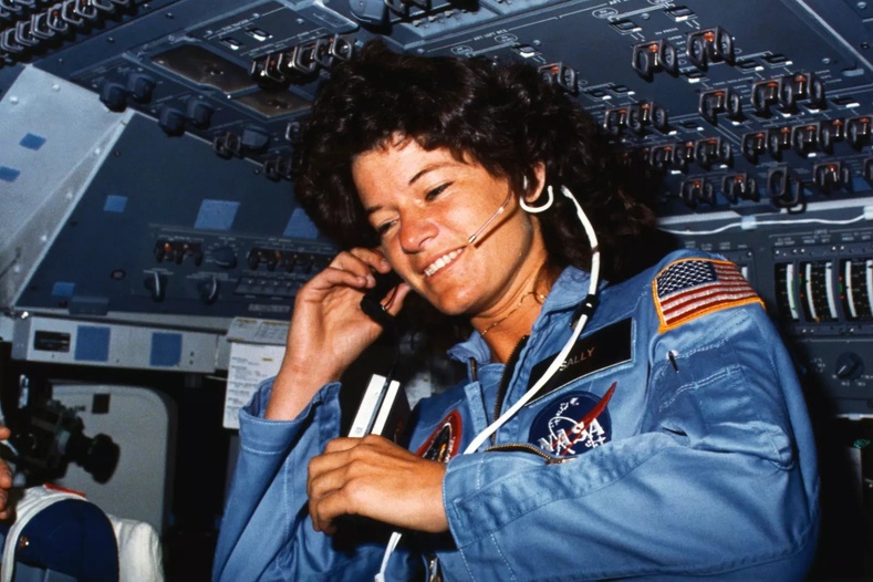 1983 он: Салли Райд сансарт гарсан анхны америк эмэгтэй болжээ