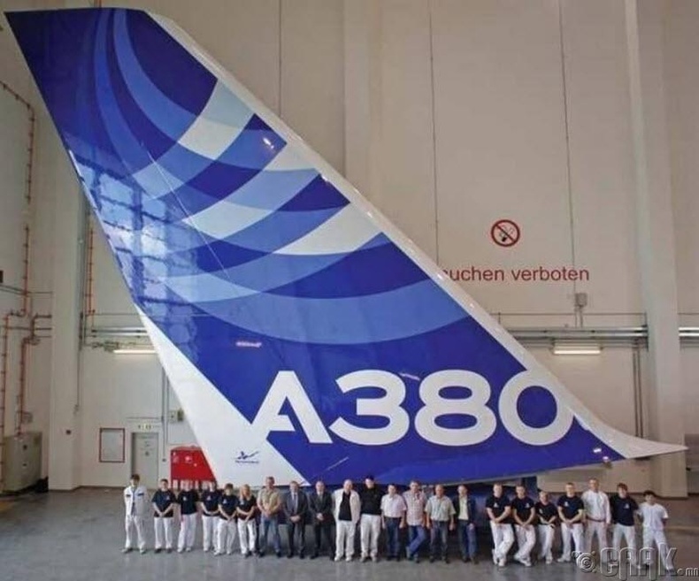 Airbus A380 онгоцны сүүл