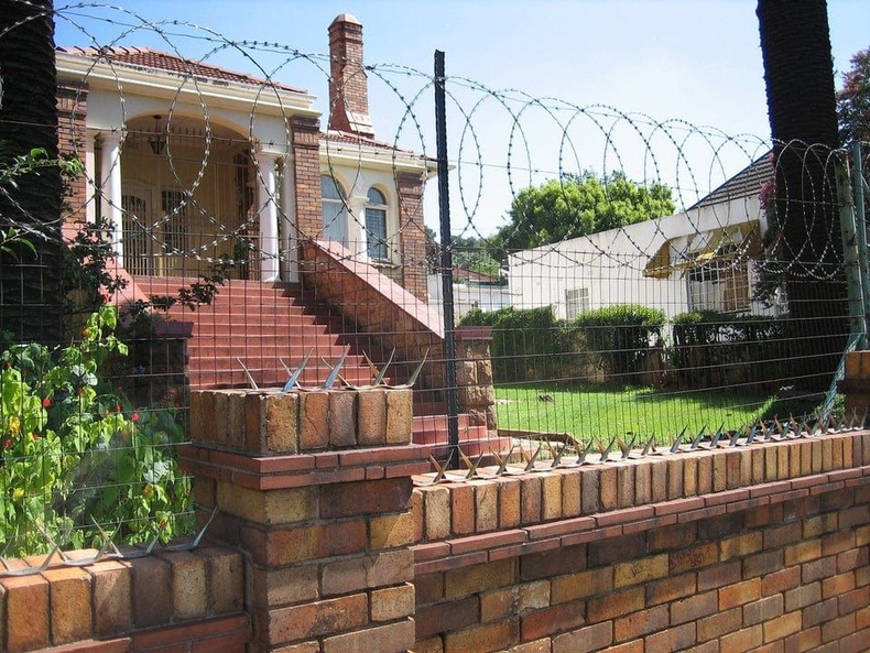 Өмнөд Африкийн Йоханнесбург дахь чинээлэг айлын байшин