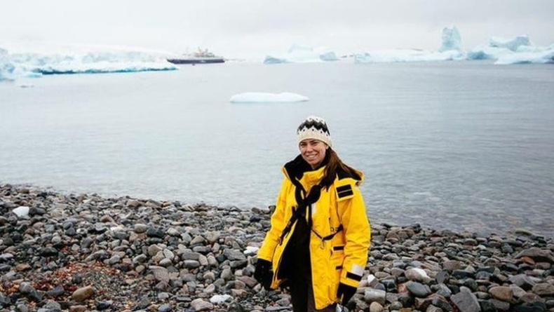 Америк бүсгүйн нууцлаг Антарктид тив рүү хийсэн аяллын тэмдэглэл