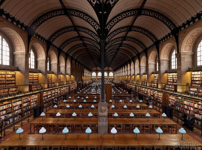 Гэгээн Женевийн номын сан, Парис, Франц