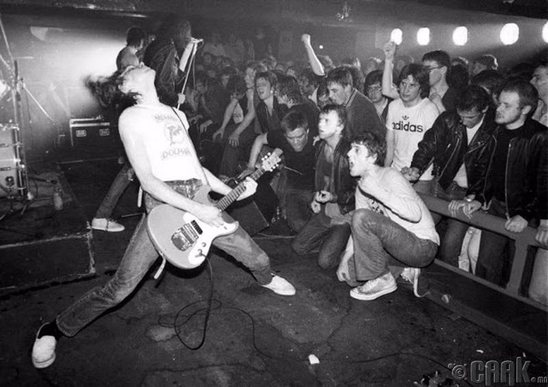 The Ramones, 1977