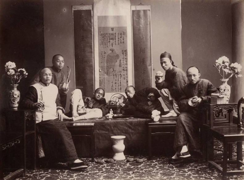 Хар тамхи татаж буй эрчүүд - 1880 он