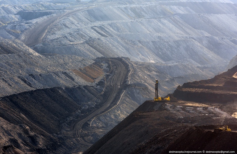 Казахстан улс нүүрсний экспортоо ирэх 6 сарын хугацаанд хязгаарлахаар шийдвэрлэв