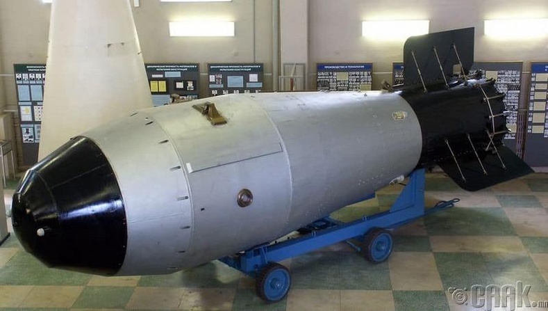 Ус төрөгчийн “Хаан-бөмбөг” /"Tsar-bomb"/