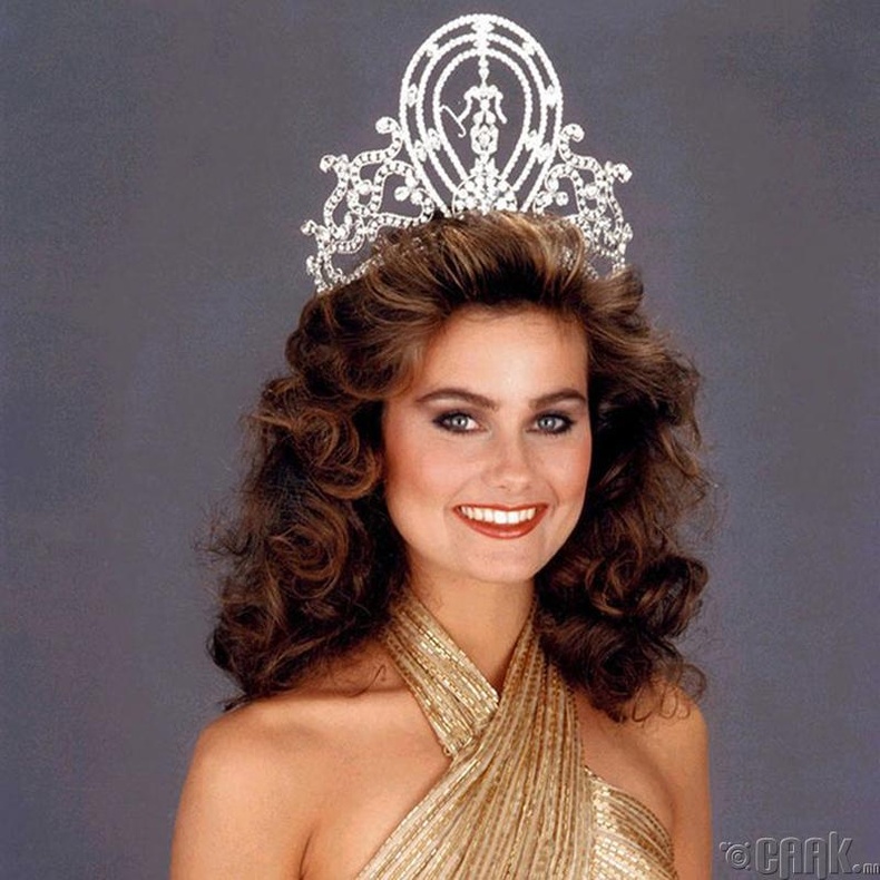 "Miss Universe-1978"-ын ялагч: Өмнөд Африкын гоо бүсгүй Маргарет Гардинер, 18 настай, 178 см өндөр.