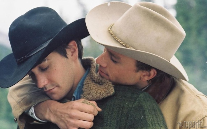 "Бөгтөр уул" (Brokeback Mountain) - 2005 он