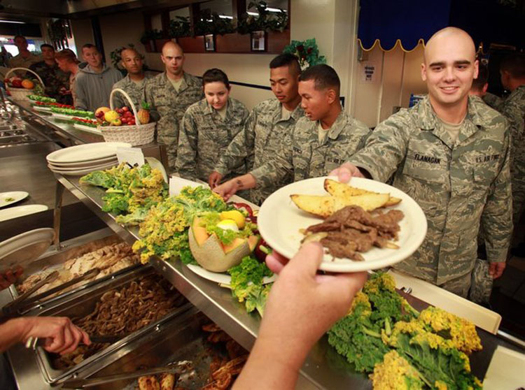 Улс орнуудын цэргүүд ямар хоол иддэг вэ?