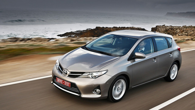 Шинэхэн хэтчбек Toyota Auris