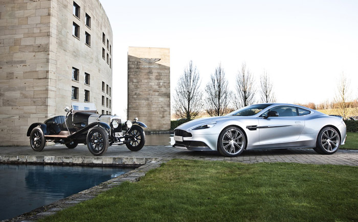 Aston Martin - Ойн баярын шилдэг хүлэг